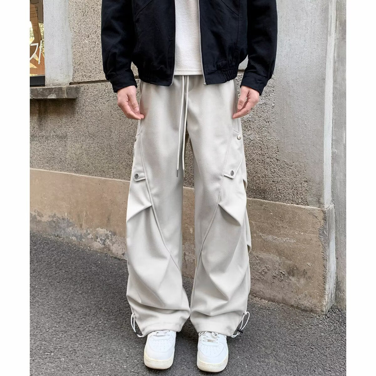 Pleated Wide-Leg Pants