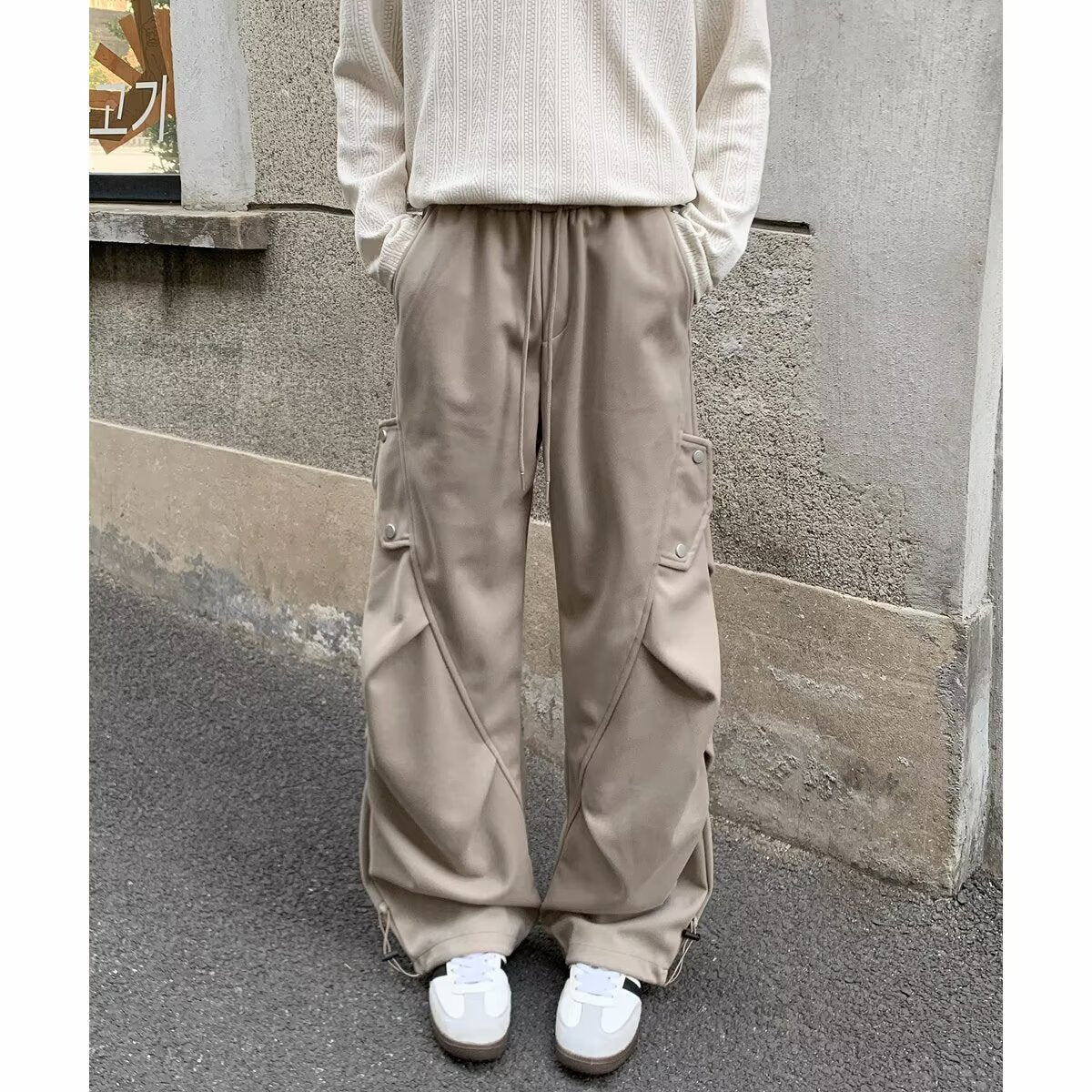 Pleated Wide-Leg Pants