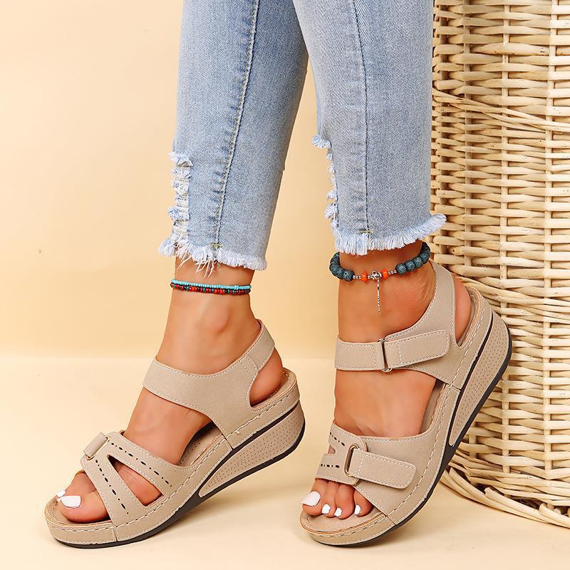 Retro Wedge Sandals - Women's Sandals - photo 1